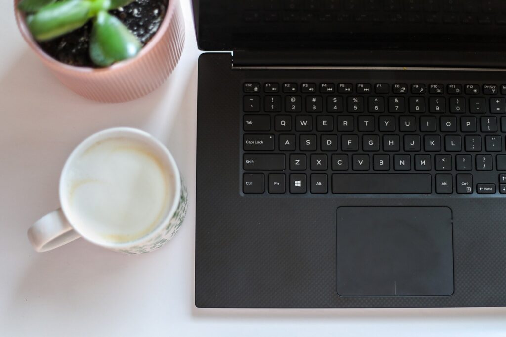 Pourquoi choisir la tierce maintenance applicative pour vos logiciels ?
