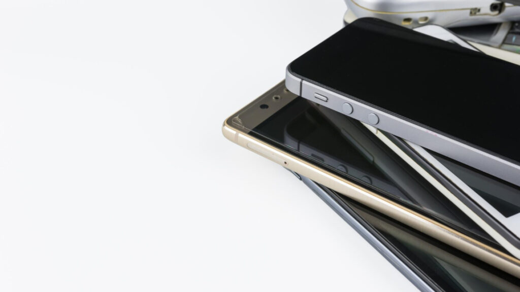 Smartphones reconditionnés : comment ces appareils contribuent à la réduction des déchets électroniques ?